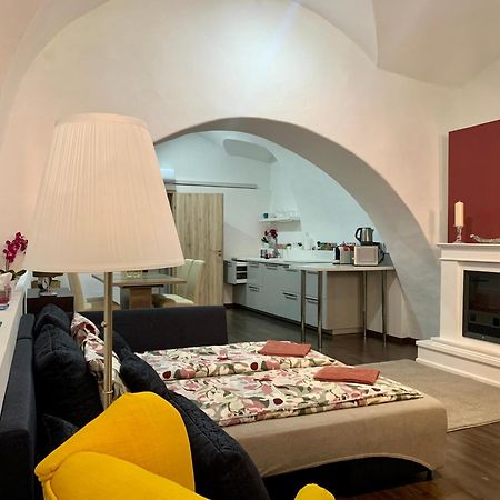 쇼프론 Nuovo Casa 아파트 외부 사진