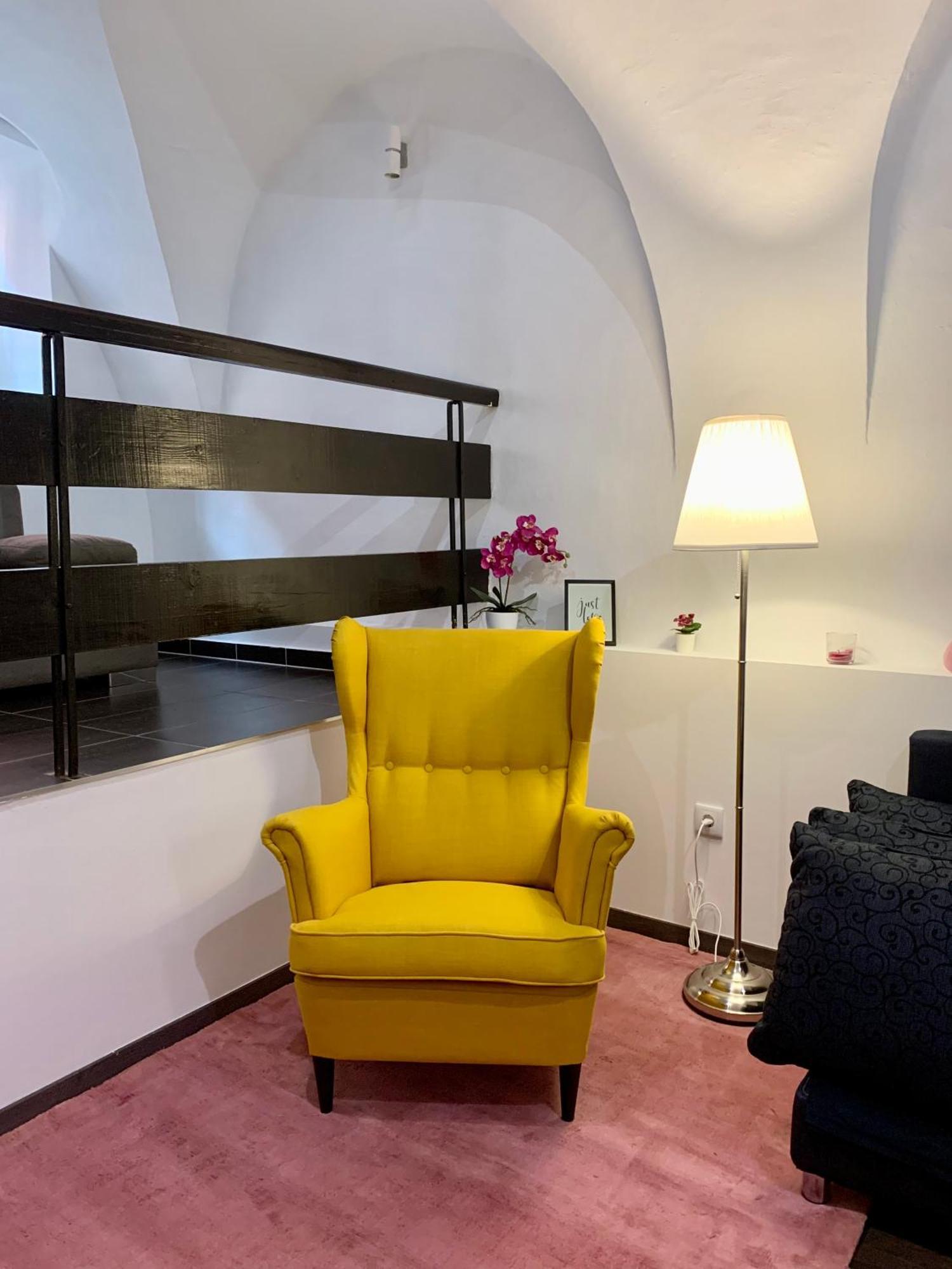 쇼프론 Nuovo Casa 아파트 외부 사진